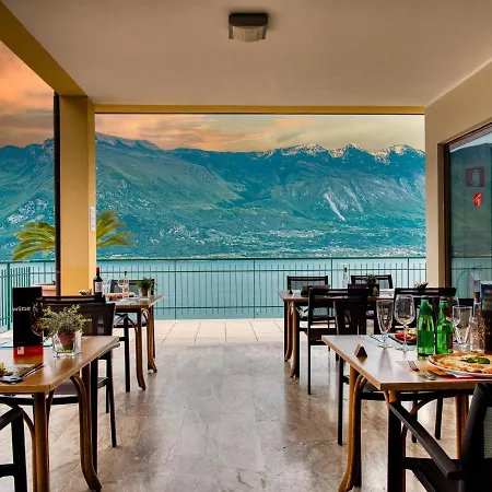 San Pietro 4* Limone sul Garda