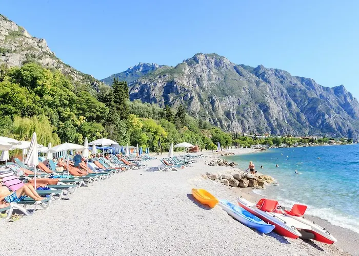 San Pietro לימונה סול גרדה